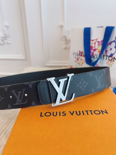 Louis Vuitton Belt 19 (width 4cm)