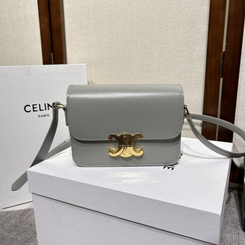  Handbags CELIN TEEN TRIOMPHE BAG 188423 size:18.5*14*5 cm