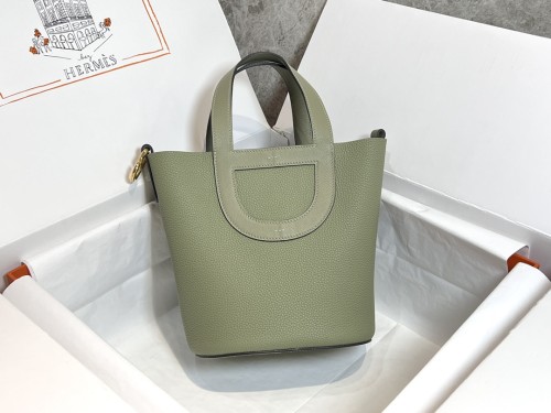  Handbags Hermes in the loop size:18 cm