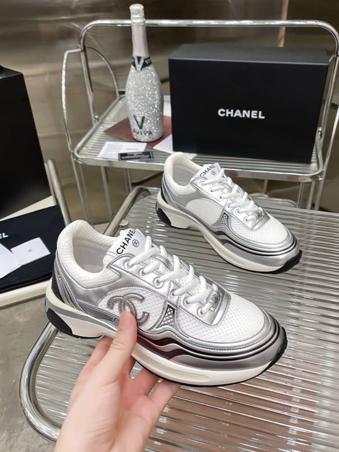 Chanel Wmns CC Logo Sneaker 'White Black'