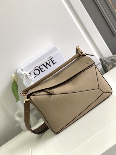  Handbags LOEWE 10170 size:35*17*24 cm