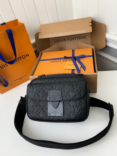  Handbags Louis Vuitton M58489 size:22*18*8 cm