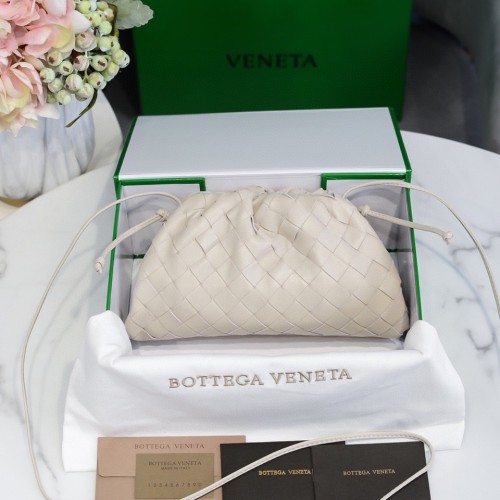 handbags Bottega Veneta The pouch size:23*13*8