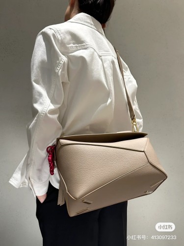  Handbags LOEWE 𝘗𝘶𝘻𝘻𝘭𝘦 𝘌𝘥𝘨𝘦  size:29-19.5-14 cm