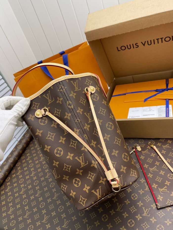  Handbags Louis Vuitton M41177 size:31*28*14 cm