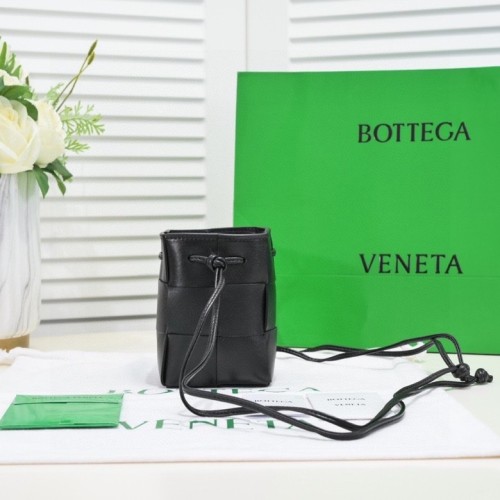  Handbags Bottega Veneta 6611 size:14*9*9 cm