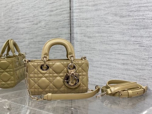 Handbags  Dior 9230 size：16*5.5*10 cm