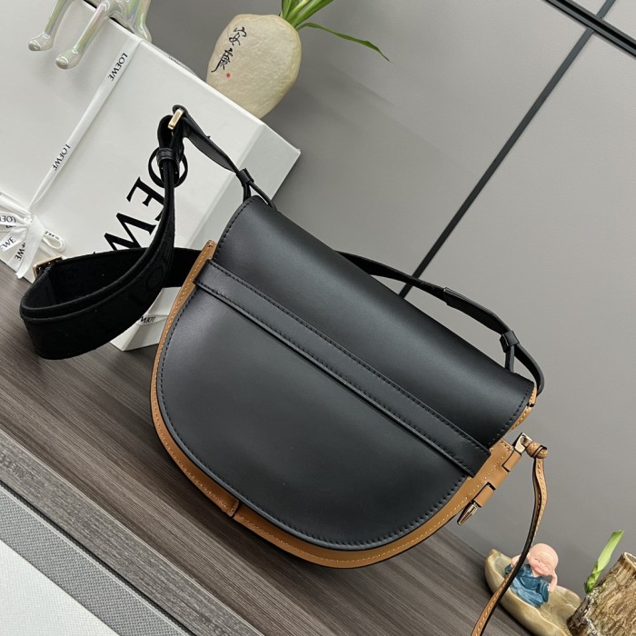  Handbags LOEWE 011821  size:20*19*11.5 cm
