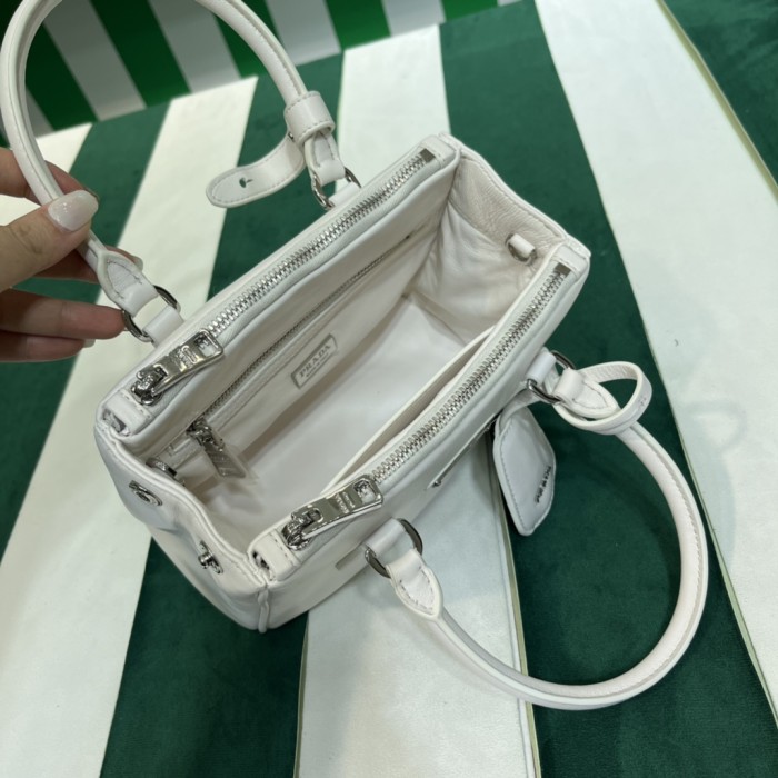  Handbags Prada 1BA906 size:20*14.5*9.5 cm