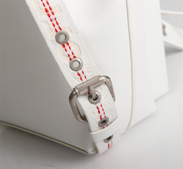 handbags OFF-White 501（5332870）size:19*24*13cm