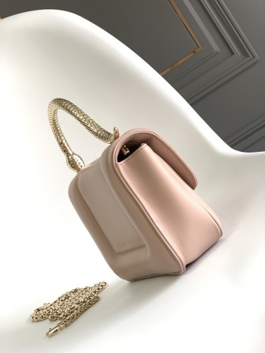  Handbags Bvlgari BVLGARI size:19.2*15*6 cm