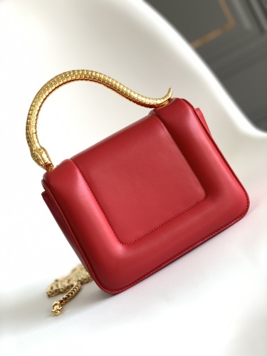  Handbags Bvlgari BVLGARI size:19.2*15*6 cm