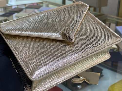  Handbags Bvlgari SERPENTI MULTICHAIN size:19*13.5*6 cm
