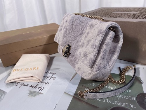  Handbags Bvlgari 28799391200 size:22.5*15*10 cm