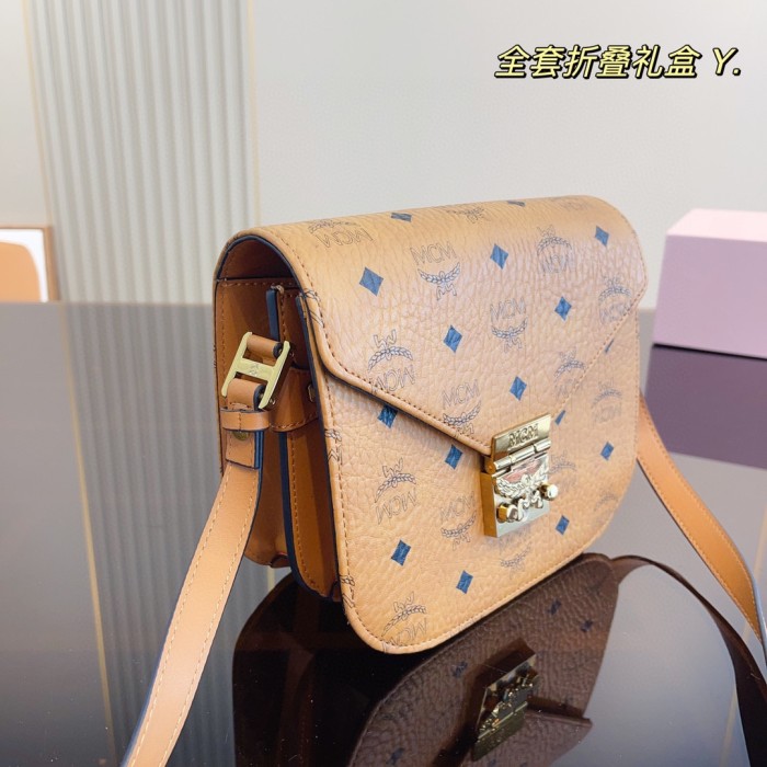  Handbags MCM  mom size:21*10*18 cm