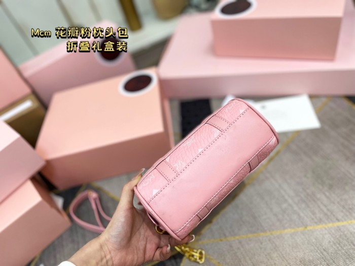  Handbags MCM  mom size:18 cm
