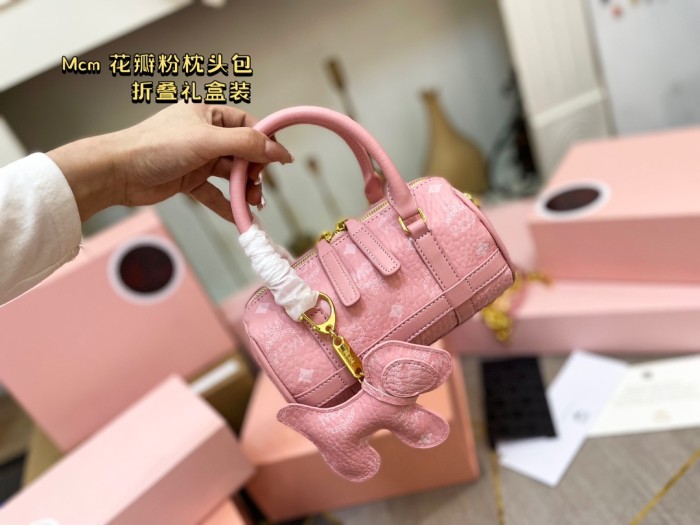  Handbags MCM  mom size:18 cm