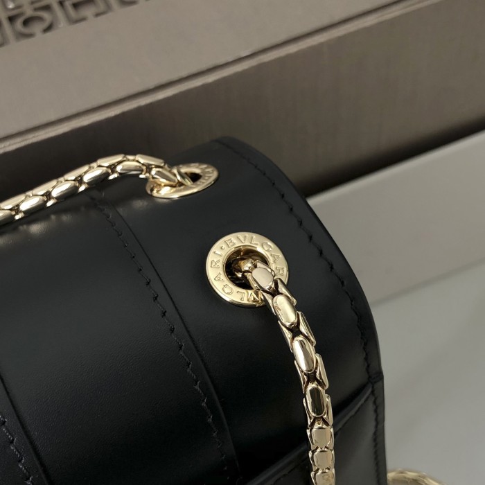  Handbags Bvlgari 29032391050 size:25*17*8 cm