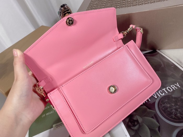 Handbags Bvlgari 292104950 size:22*15*4.5 cm