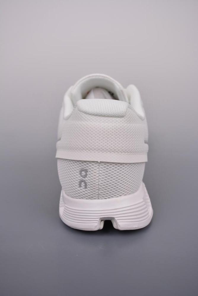 Shoes On Running Cloud 5 Undyed White (Women's)