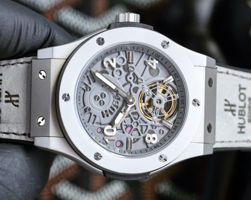 Watches  Hublot 315793 size:45*13 mm
