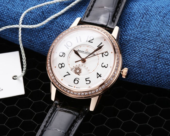 Watches Jaeger-LeCoultre 322201 size:34*11 mm