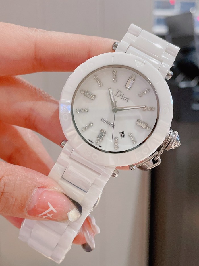 Watches Dior 323381 size:34 mm