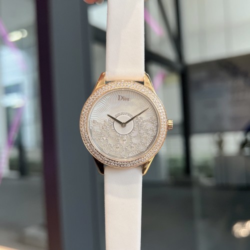 Watches Dior 323393 size:34 mm