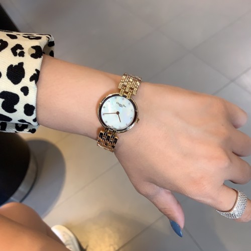 Watches Dior 323370 size:26*32 mm