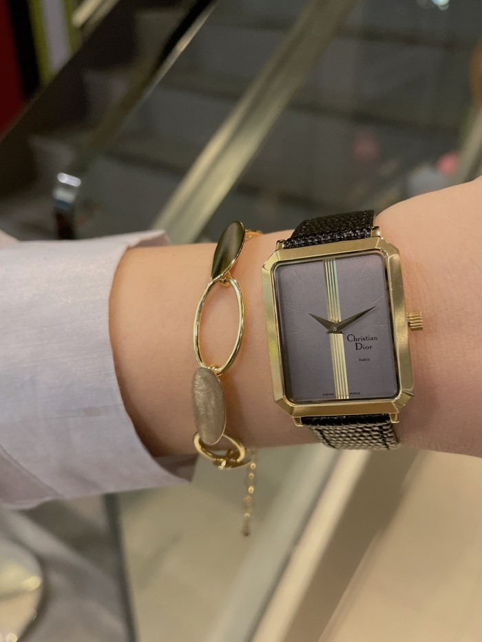 Watches Dior 323377 size:26*32 mm