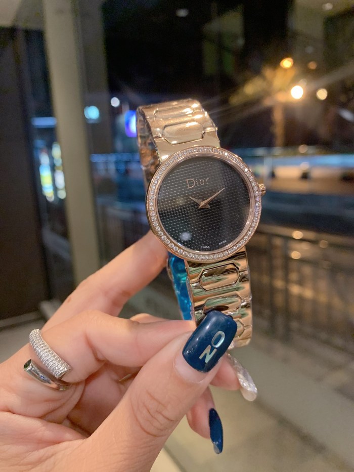 Watches Dior 323372 size:26*32 mm
