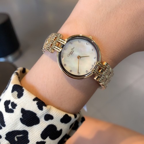 Watches Dior 323370 size:26*32 mm