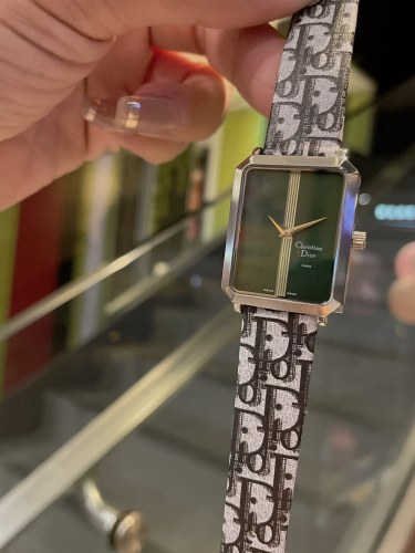 Watches Dior 323375 size:26*32 mm