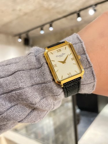 Watches Dior 323430 size:26*32 mm