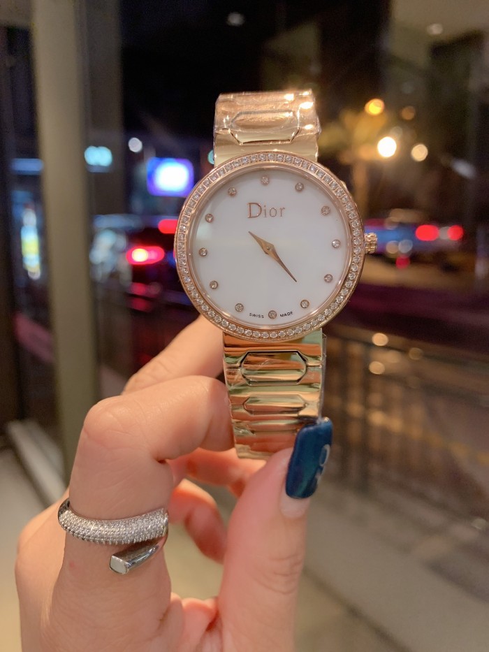 Watches Dior 323369 size:26*32 mm