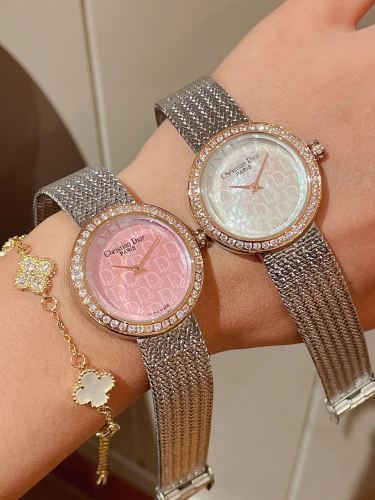 Watches Dior 323385 size:34 mm