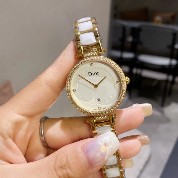 Watches Dior 323384 size:34 mm