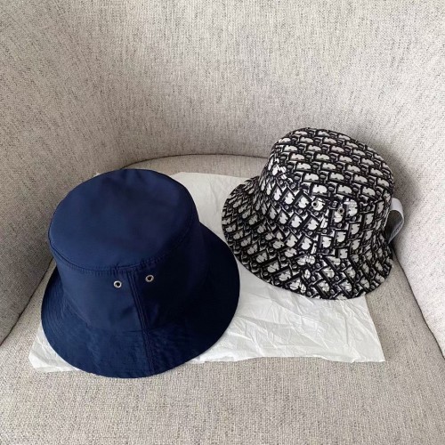Streetwear Hat DIOR 329403