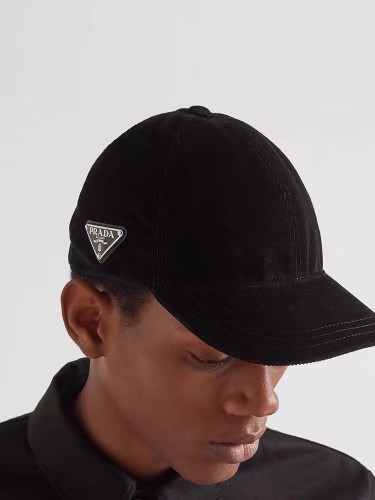 Streetwear Hat PRADA  329163