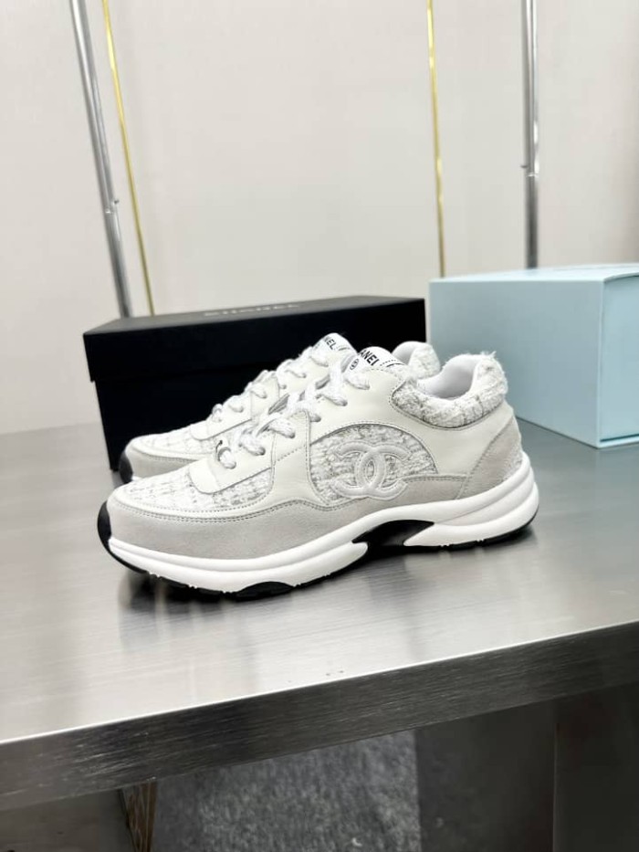 Chanel Wmns CC Logo Sneaker White Silver