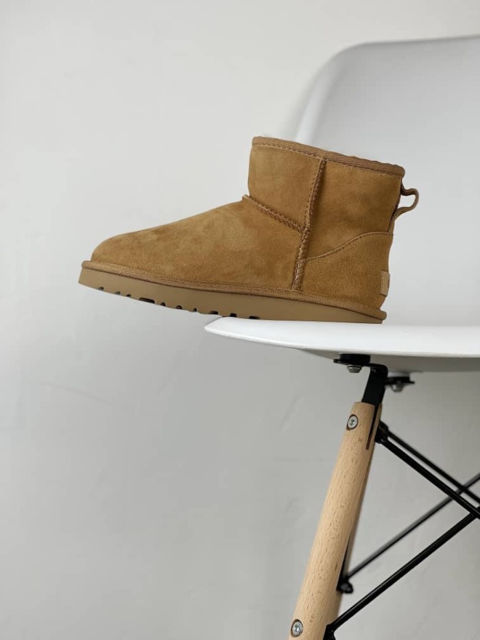 UGG Classic Mini II Boot Chestnut (Women's)