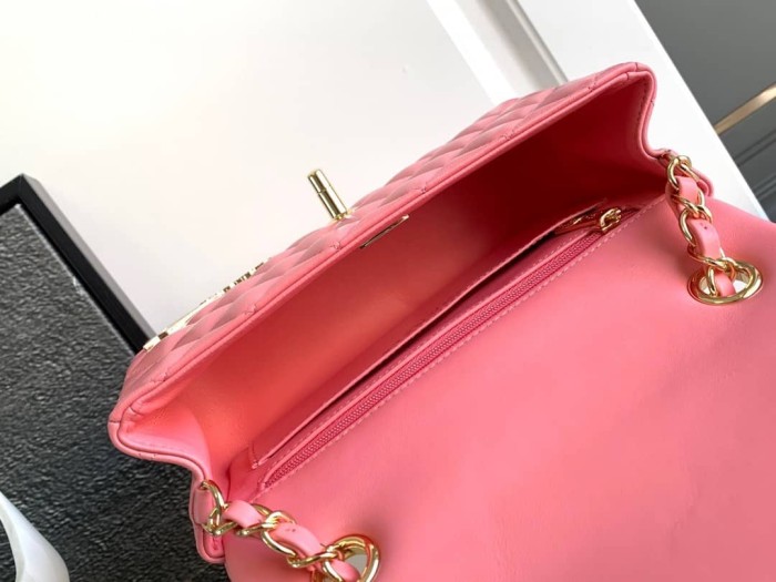 Handbag Chanel AS01116 size 20（cm）
