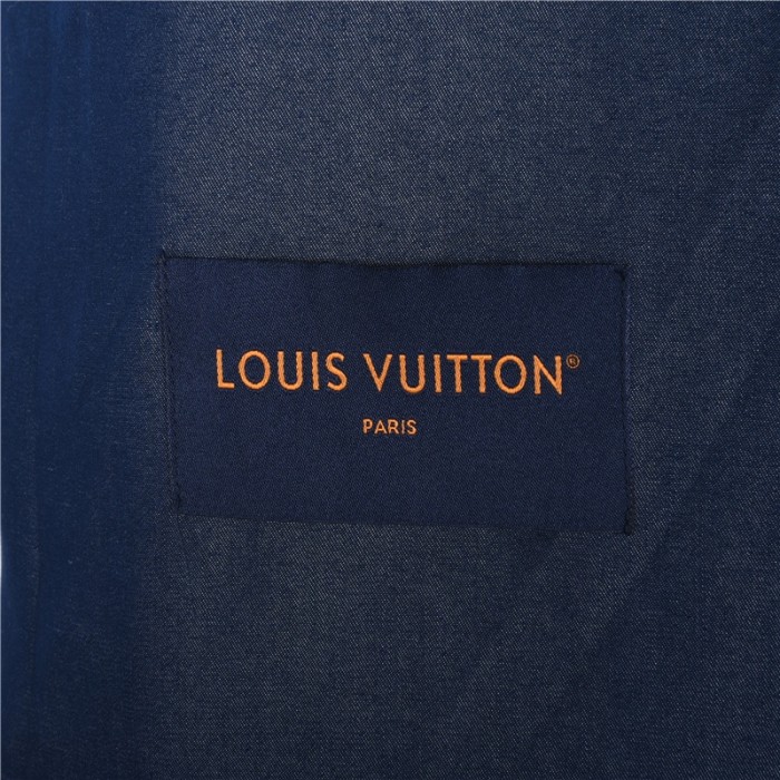 Clothes Louis Vuitton 1329