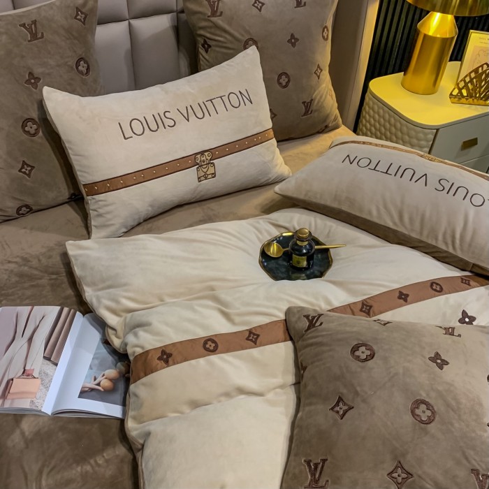 Bedclothes Louis vuitton 27