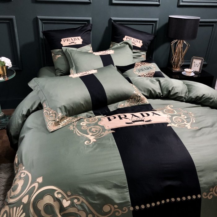 Bedclothes Prada 1