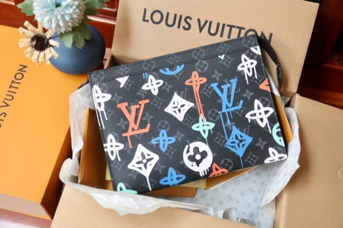 Handbag Louis Vuitton M81803 size  27 x 21 x 3 cm