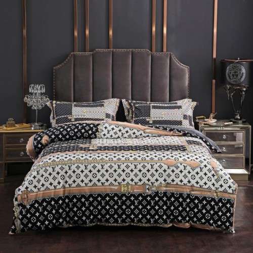 Bedclothes Louis vuitton 37