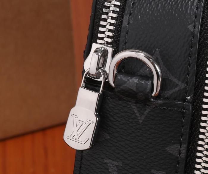 Handbags  Louis Vuitton M81260 size 18.5*11*6.5cm