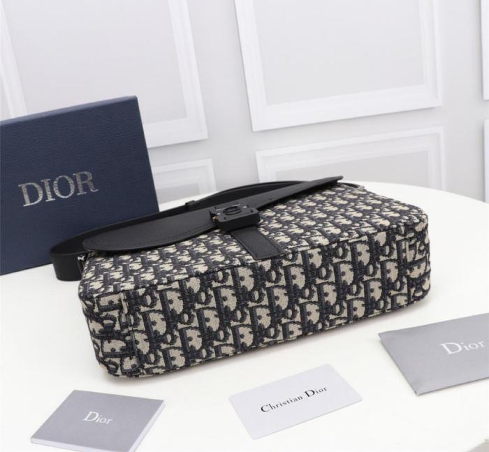 handbags Dior Saddle Messenger Bag Beige and black Dior Oblique jacquard