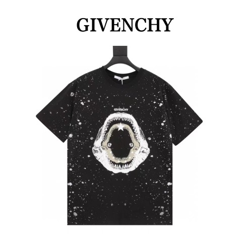  Clothes Givenchy 20240508-1